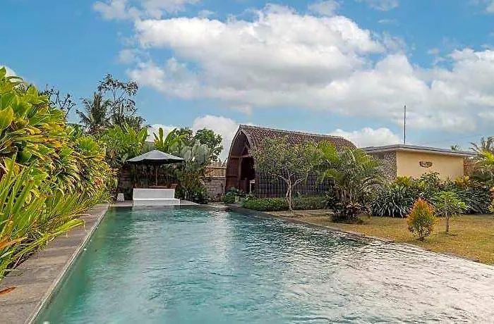 Kubu Selat ホテル 5*