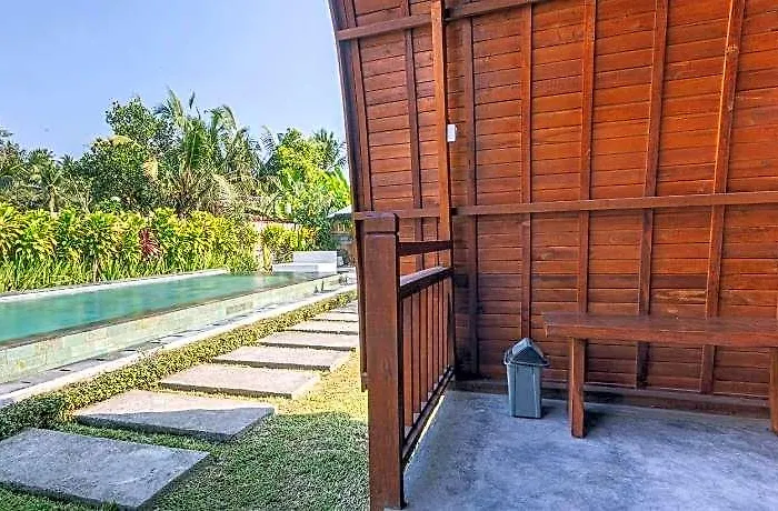 Kubu Selat 5* バリ島
