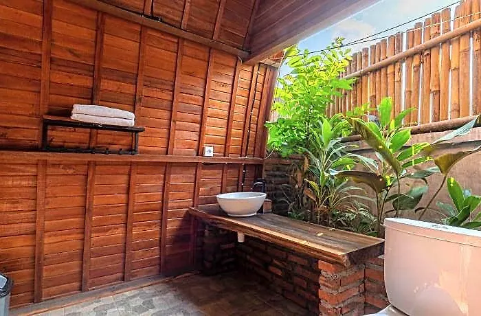 Kubu Selat 5*