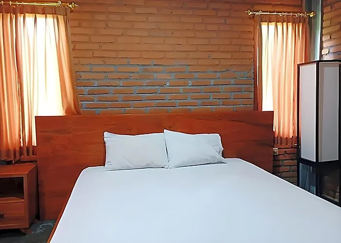 ホテル Kubu Selat 5*